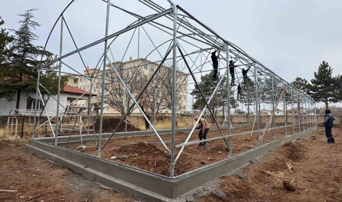 Kayseri Büyükşehir Belediyesi’nin Bünyan Büyüktuzhisar Mesleki ve Teknik Anadolu Lisesi’ne