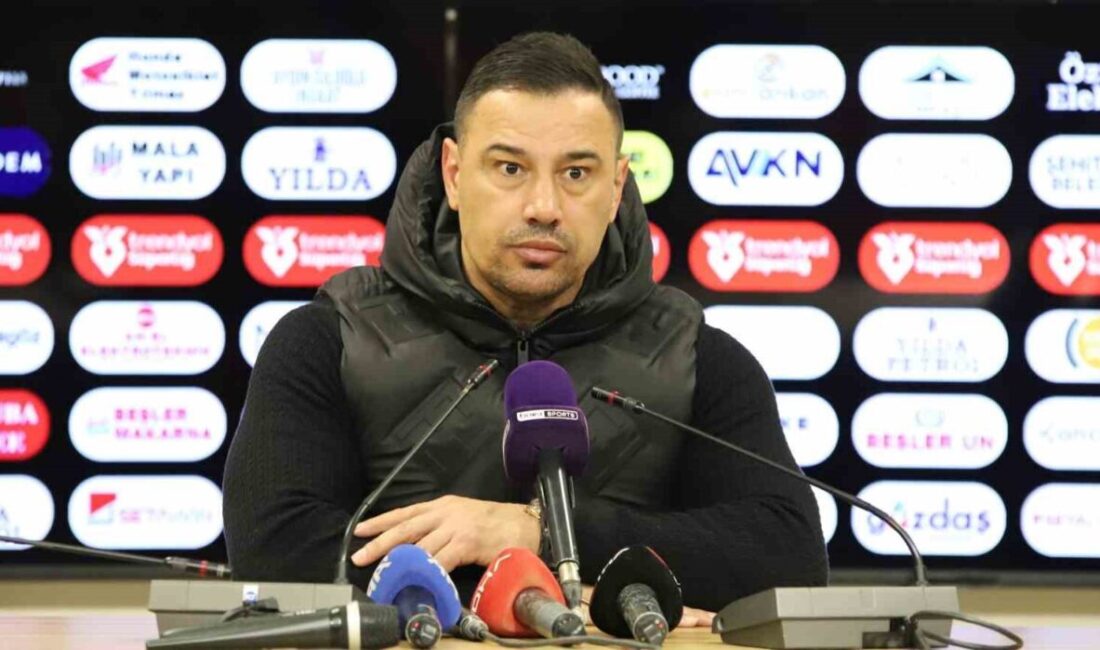 Konyaspor Teknik Direktörü Çağdaş Atan, Gaziantep Futbol Kulübü karşısında 70