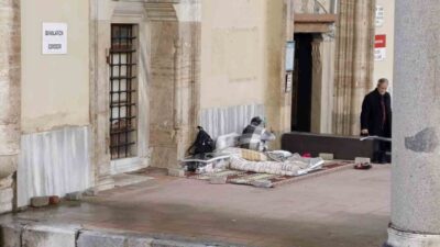 Aydın’ın Efeler ilçe merkezinde bulunan Hasan Çelebi Camii’nin son cemaat