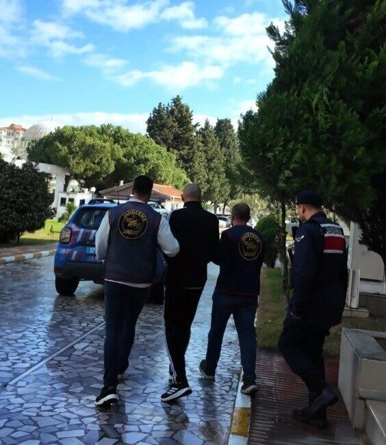 Çanakkale’de hakkında kesinleşmiş 15 yıl 7 ay 15 gün hapis