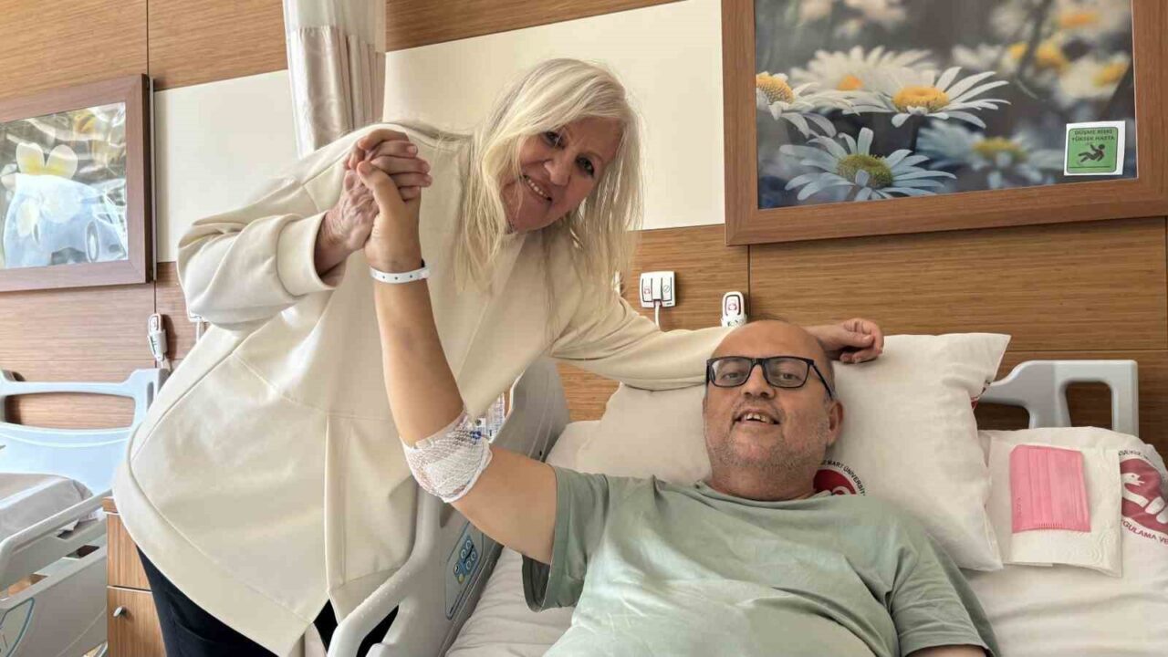 Çanakkale’de 55 yaşındaki Devrim Güngör Turan, annesi Semiha Sema Seçkin’in