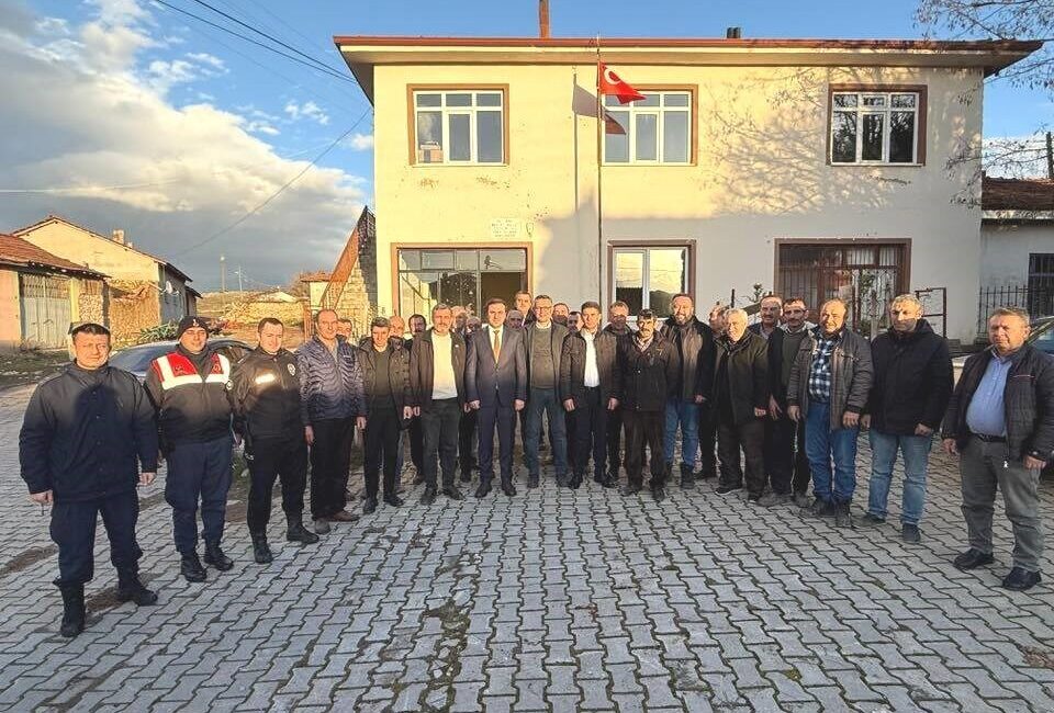 Kütahya’nın Çavdarhisar İlçe Kaymakamı Murat Ak’ın başkanlığında muhtarlar toplantısı gerçekleştirildi.