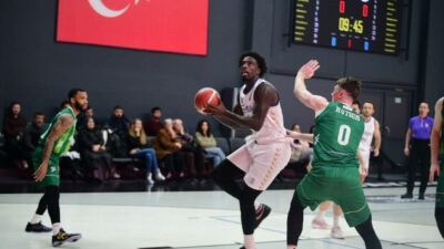 Türkiye Sigorta Türkiye Basketbol Ligi (TBL) ekiplerinden Çayırova Belediyesi, Erkekler