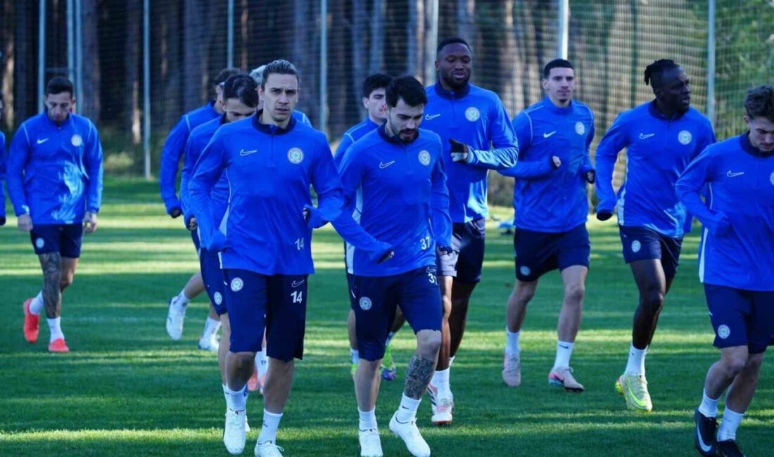Çaykur Rizespor, sezonun ikinci yarısı öncesi hazırlıklarını kamp programıyla hız