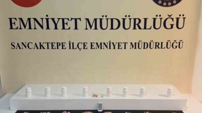İstanbul’un Çekmeköy ilçesinde düzenlenen uyuşturucu operasyonunda çok sayıda uyuşturucu hap
