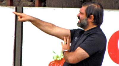 Çeşme Belediyespor Teknik Direktörü İbrahim Gören, hafta sonunda sahasında Güzelbahçe