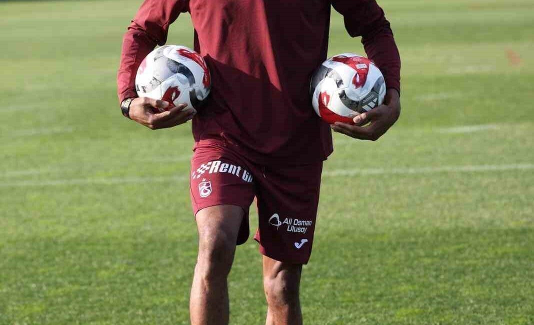 Trabzonspor’un yeni transferi Chibuike Nwaiwu, bordo-mavili kulübe gelerek doğru bir