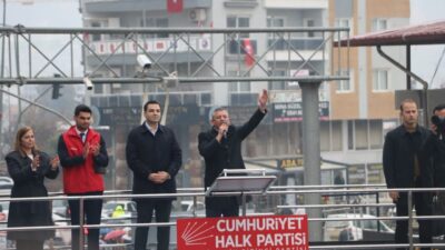 Hatay’da konuşan CHP Genel Başkanı Özgür Özel, 20 bin TL’ye