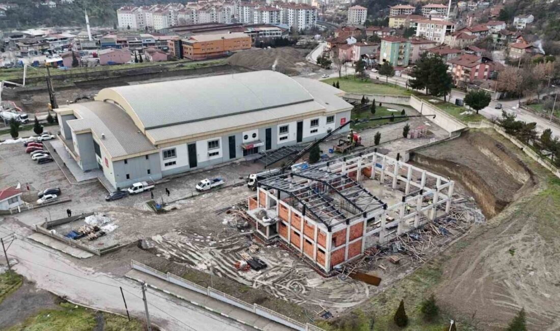 Karabük’te spor altyapısını güçlendirecek önemli bir yatırım daha hayata geçiriliyor.