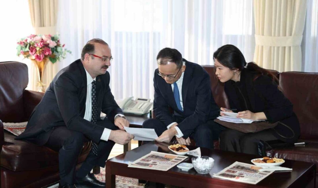 Çin Halk Cumhuriyeti Ankara Büyükelçisi Jiang Xuebin ve beraberindeki heyet,