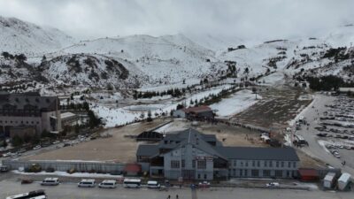 Isparta Belediyesince hafta sonu düzenlenen ücretsiz otobüs seferleriyle Davraz Kayak