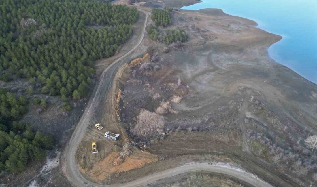 Çorum Belediyesi tarafından Çomar Barajı’ndaki yol genişletme çalışmalarının ikinci etabı
