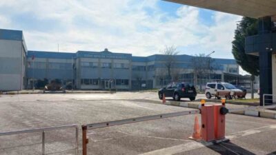 Çanakkale Onsekiz Mart Üniversitesi (ÇOMÜ) Ezine Meslek Yüksekokulu’nda idari personel