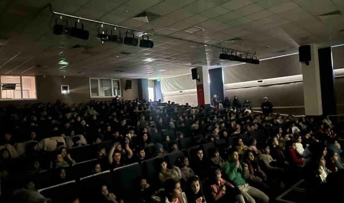 Çorum’da çocukların yarıyıl tatilinde eğlenceli vakit geçirmesi amacıyla Çorum Belediyesi