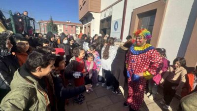 Çorum Belediyesi yarıyıl tatilinde öğrencilerin eğlenerek tatil yapmasını amacıyla çeşitli