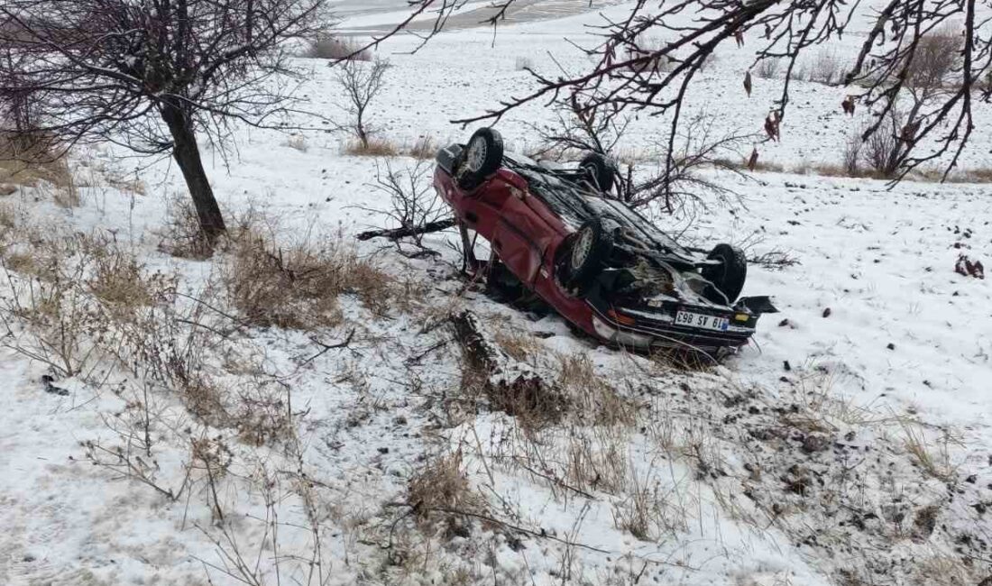 Çorum’un Alaca ilçesinde kar yağışı ve buzlanma nedeniyle kontrolden çıkan