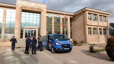 Çorum’un Osmancık ilçesinde jandarma ekiplerince düzenlenen uyuşturucu operasyonunda gözaltına alınan