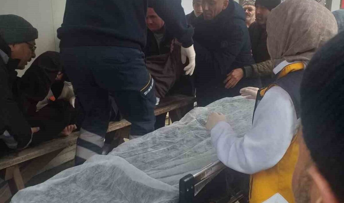 Tekirdağ’ın Kapaklı ilçesinde cuma namazı sırasında fenalaşan bir vatandaş kaldırıldığı