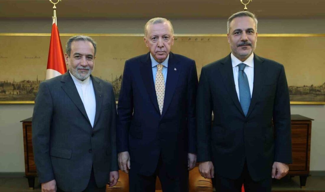 Cumhurbaşkanı Recep Tayyip Erdoğan, İran Dışişleri Bakanı Abbas Arakçi ile