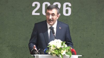 Cumhurbaşkanı Yardımcısı Cevdet Yılmaz, öğrenci yurtlarının kapasitesinin 1 milyonu aştığına
