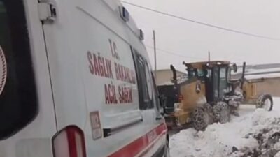 Darende Belediyesi, ilçede etkili olan yoğun kar yağışı ve tipi