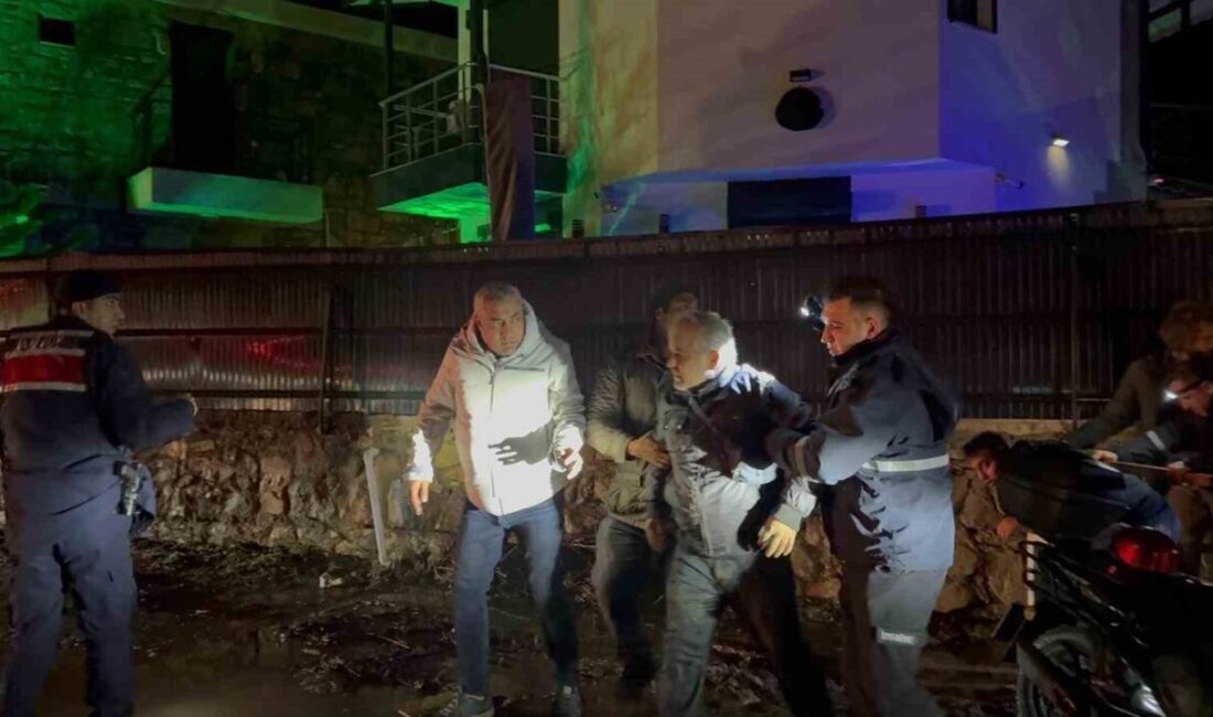 Muğla’nın Datça ilçesinde aracıyla taşan dereden geçmeye çalıştığı esnada sele