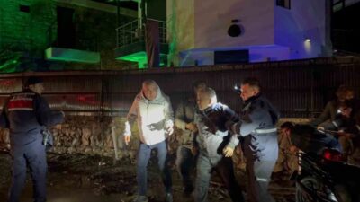 Muğla’nın Datça ilçesinde aracıyla taşan dereden geçmeye çalıştığı esnada sele