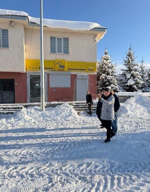 Dedelide etkili olan yoğun kar yağışı sonrası Dedeli Belediyesi ekipleri