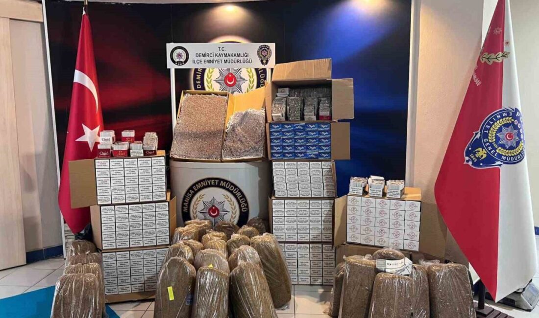 Manisa’nın Demirci ilçesinde düzenlenen kaçakçılık operasyonunda yüklü miktarda kaçak tütün