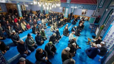 Demirci İlçe Müftülüğü tarafından Miraç Kandili dolayısıyla ilçedeki 7 camide