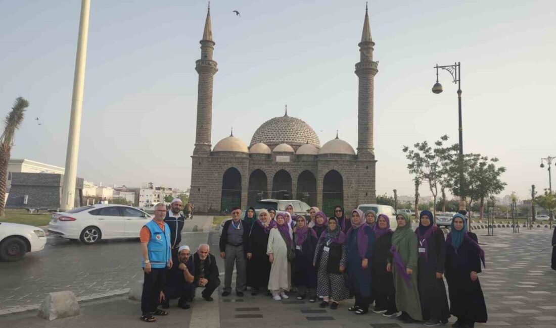 Denizli İl Müftülüğü umre organizasyonuyla kutsal topraklara giden kafile Medine’deki