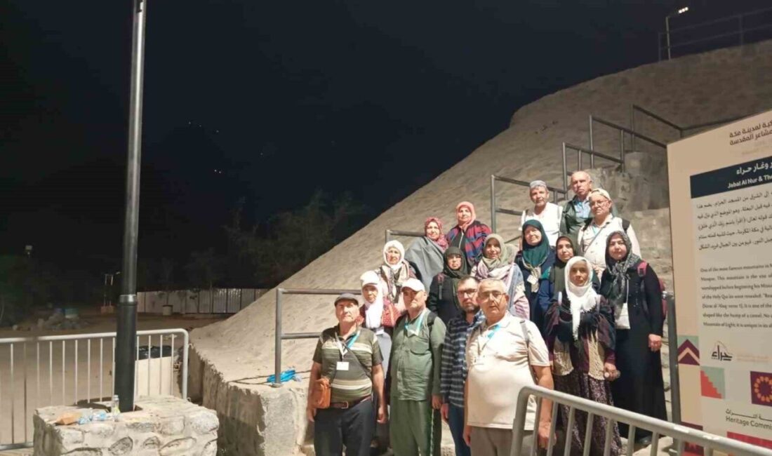 Denizli İl Müftülüğü organizasyonuyla kutsal topraklara giden 43 kişilik umre