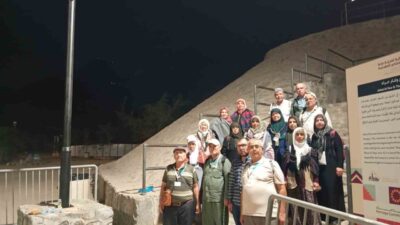 Denizli İl Müftülüğü organizasyonuyla kutsal topraklara giden 43 kişilik umre