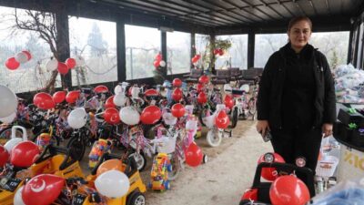 Hatay’da yaşayan 200 öksüz ve yetim depremzede çocuğa hayırseverler tarafından