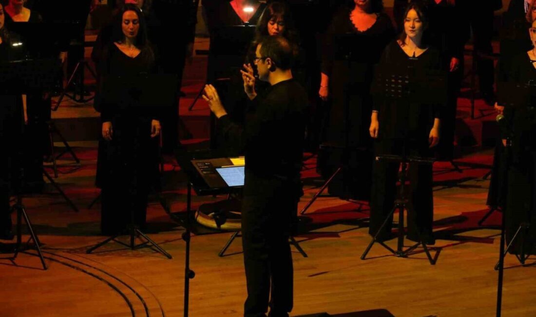 Devlet Çoksesli Korosu (DÇK) tarafından ‘Aurora’ Konseri düzenlendi. Devlet Çoksesli