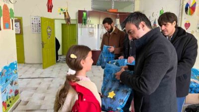 Diyarbakır’ın Dicle İlçe Kaymakamı Mustafa Atış, Merkez Yeni Cami Kur’an