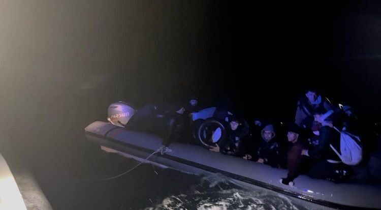 Aydın’ın Didim ilçesi açıklarında Yunanistan unsurları tarafından Türk karasularına geri