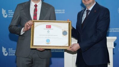 Dijital dönüşüm ve akıllı şehircilik alanındaki öncü projeleriyle göz dolduran