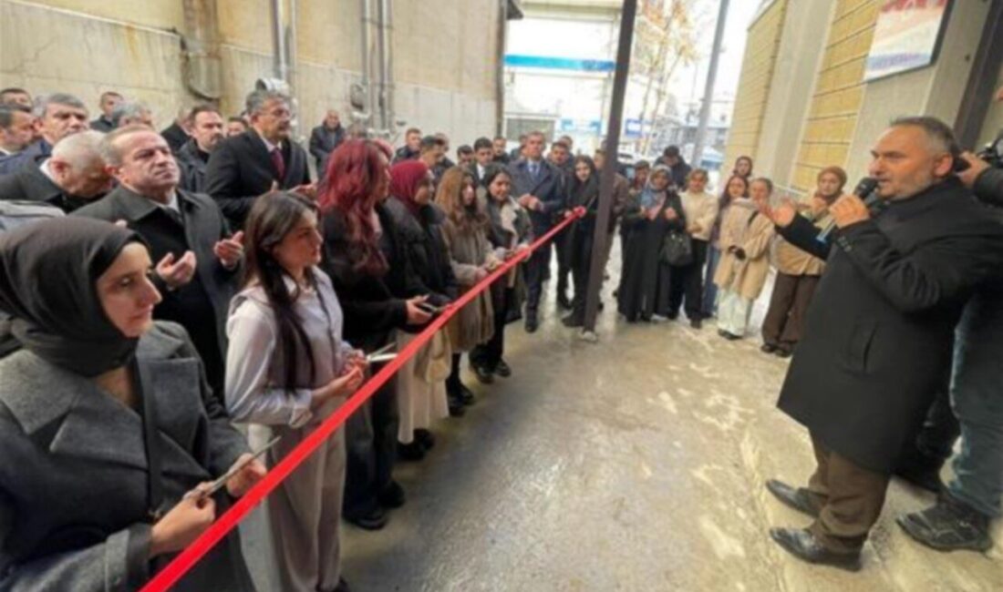Hakkari İl Müftülüğü tarafından yapımı tamamlanan Diyanet Gençlik Etüt Merkezi