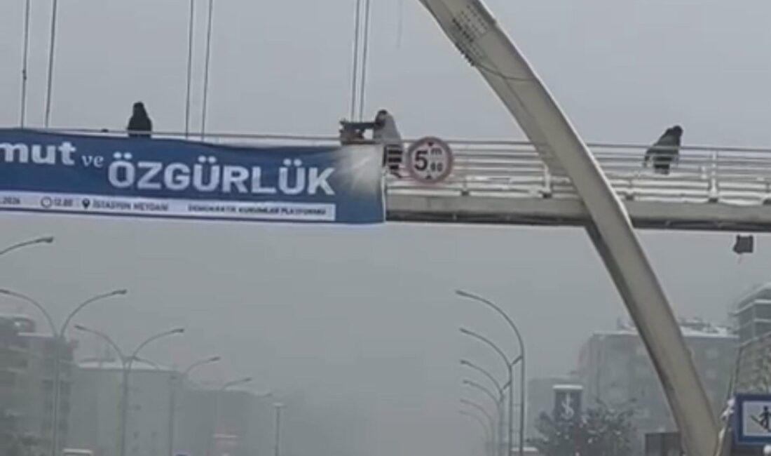 Diyarbakır’da üst geçitte kar topu attıklarını ileri sürerek 3 çocuğu