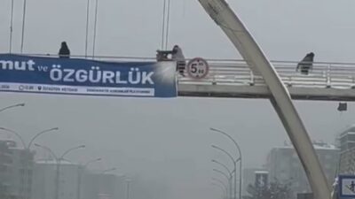 Diyarbakır’da üst geçitte kar topu attıklarını ileri sürerek 3 çocuğu
