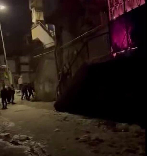 Diyarbakır’da bir evde çıkan yangında 2 kişi dumandan etkilendi. Yangın,