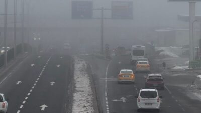 Diyarbakır’da dün etkili olan yoğun sis bugün de devam etti.