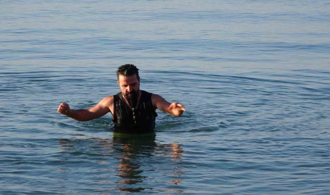 Hava sıcaklığının eksi 9 dereceye kadar düştüğü Van’da 2 öğretmen,