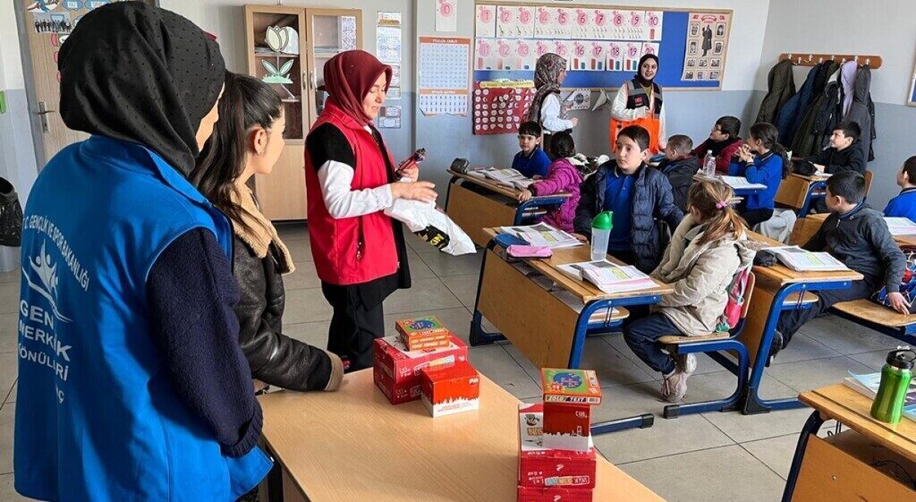 Kütahya Dumlupınar Üniversitesi (DPÜ) Şaphane Meslek Yüksekokulu tarafından, Gediz ilçesinde