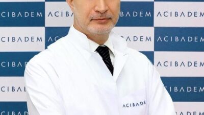 Cerrahi işlem gerektirmeyen endoskopik sleeve gastroplasti yöntemini anlatan Gastroenteroloji Uzmanı