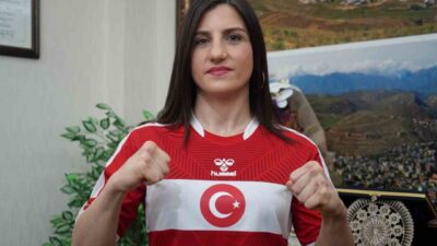 Çıktığı son maçta 3 nakavtla dünya şampiyonluğu elde eden ve