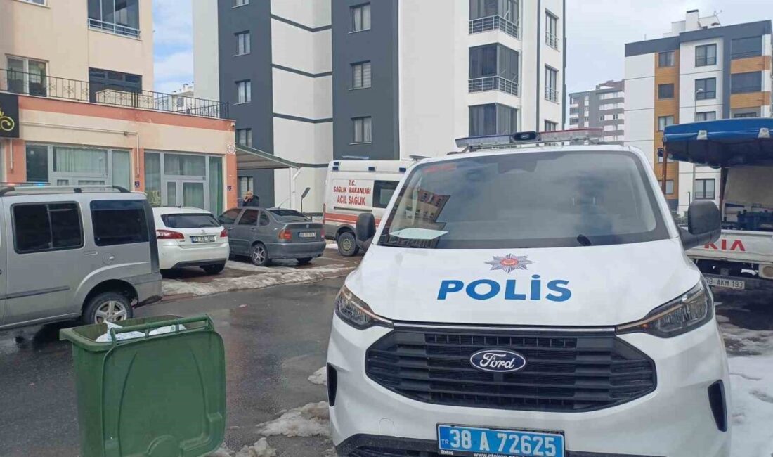Kayseri’nin Melikgazi ilçesinde iddiaya göre duş aldıktan sonra fenalaşan 17