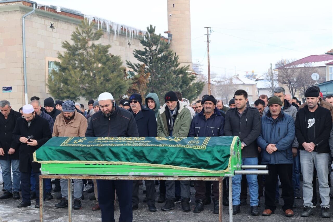 Kayseri’nin Melikgazi ilçesinde duş aldıktan sonra hayatını kaybeden 17 yaşındaki