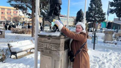 Erzincan’da üniversite öğrencisi Başak Çetin, sergilediği duyarlı davranışla takdir topladı.